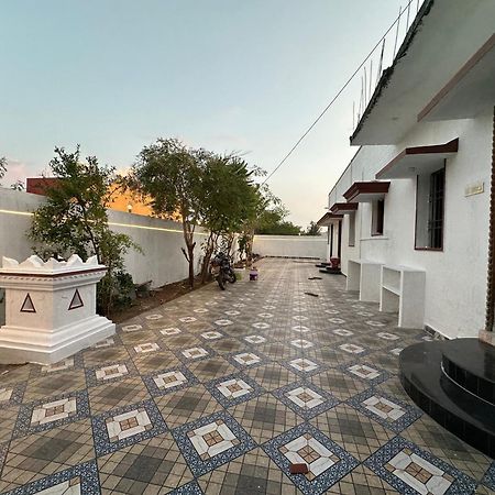 Arunachala Sashwin Guest House Tiruvannāmalai Εξωτερικό φωτογραφία